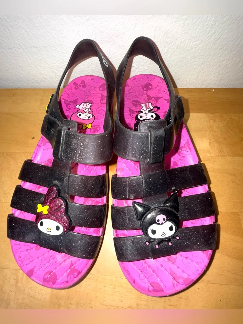 Crocs x Sanrio My Melody and Kuromi Stomp Sandals, size 3